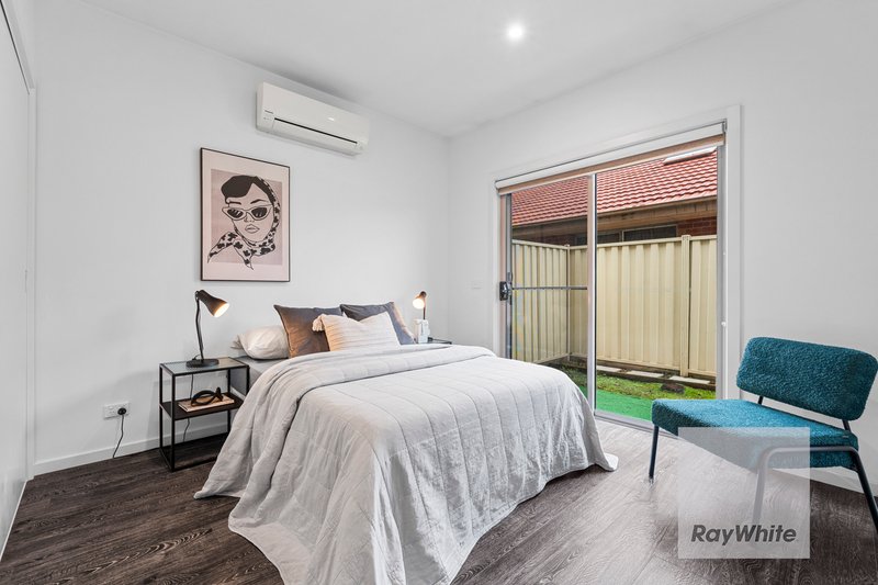 Photo - 23 Emu Parade, Jacana VIC 3047 - Image 8