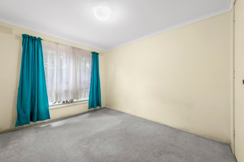 Photo - 2/3 Ervin Road, Kilsyth VIC 3137 - Image 6