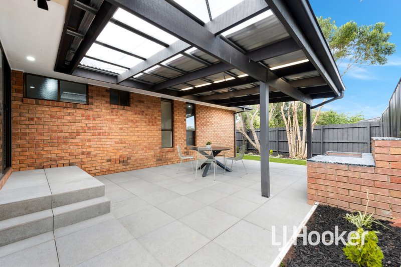 Photo - 23 Escott Grove, Berwick VIC 3806 - Image 17