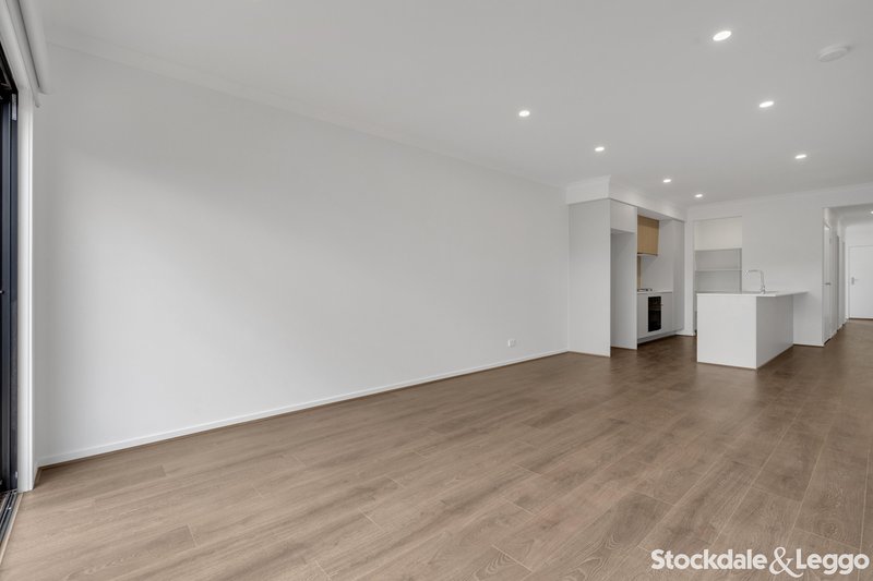 Photo - 23 Etna Road, Truganina VIC 3029 - Image 7