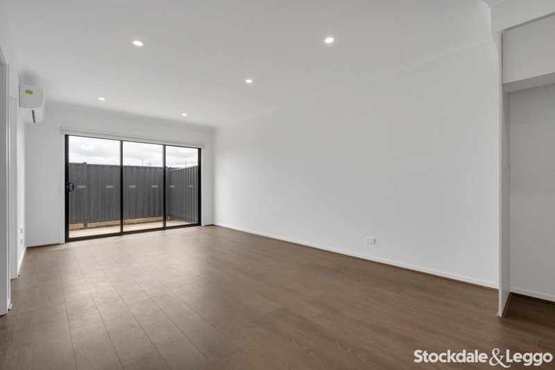 Photo - 23 Etna Road, Truganina VIC 3029 - Image 8