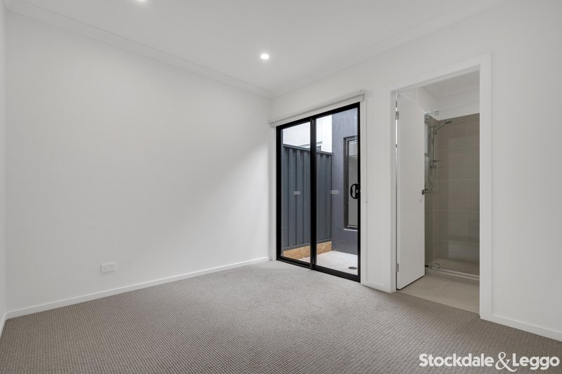 Photo - 23 Etna Road, Truganina VIC 3029 - Image 11