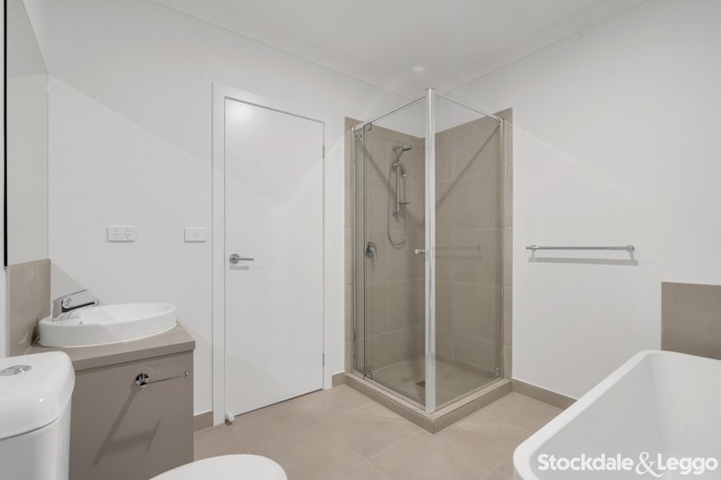 Photo - 23 Etna Road, Truganina VIC 3029 - Image 15