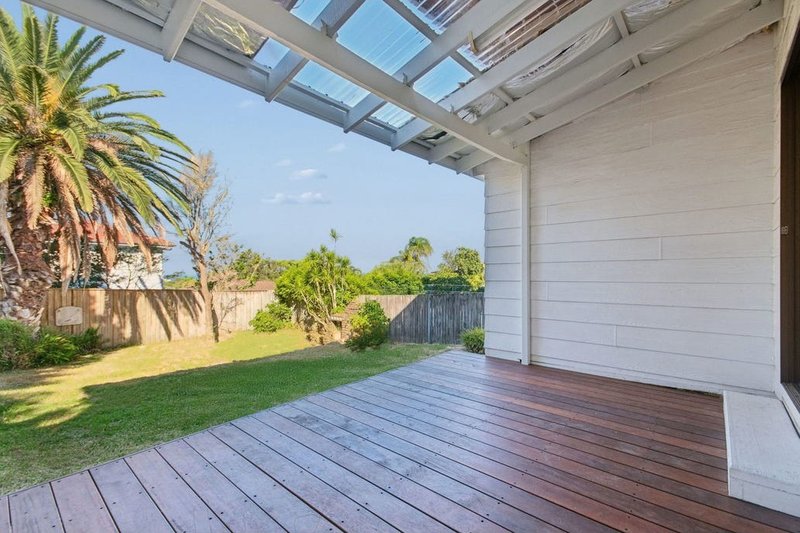Photo - 23 Fairport Street, North Curl Curl NSW 2099 - Image 9