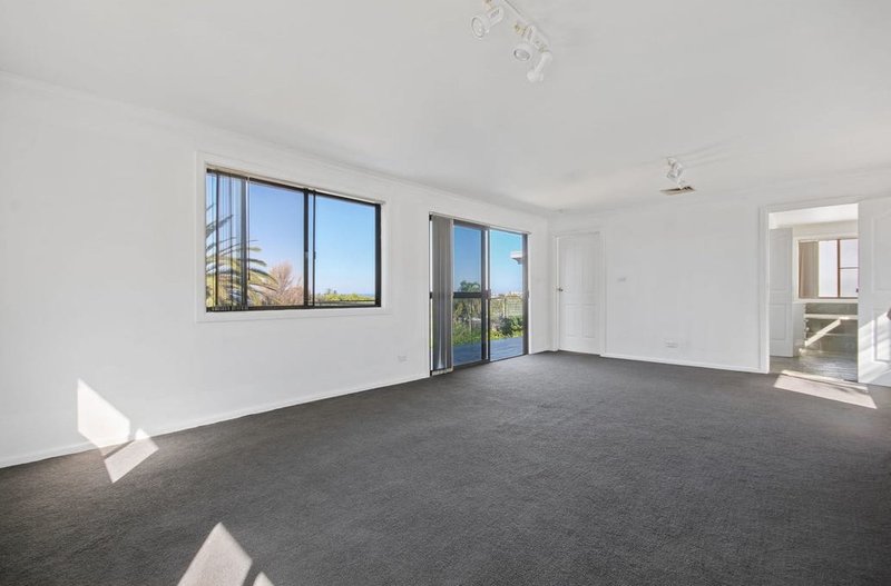 Photo - 23 Fairport Street, North Curl Curl NSW 2099 - Image 11