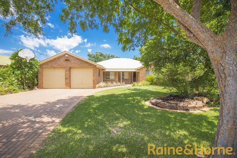 23 Falconer Way, Dubbo NSW 2830