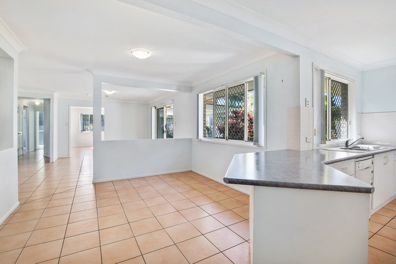 Photo - 23 Farnham Street, Wellington Point QLD 4160 - Image 7