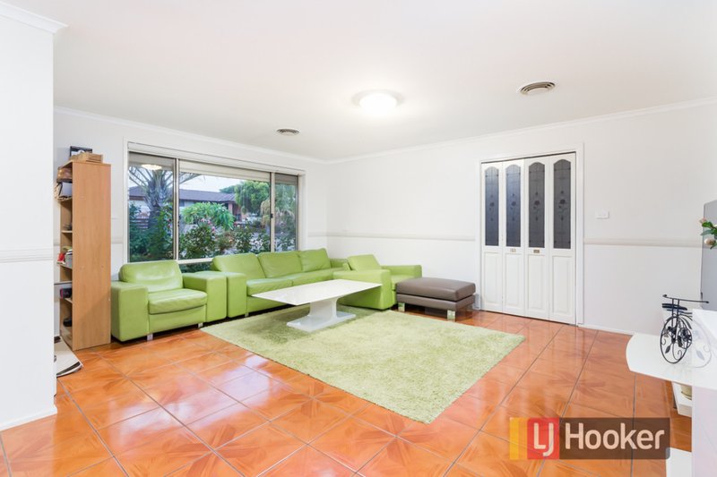 Photo - 23 Farrington Street, Minchinbury NSW 2770 - Image 2