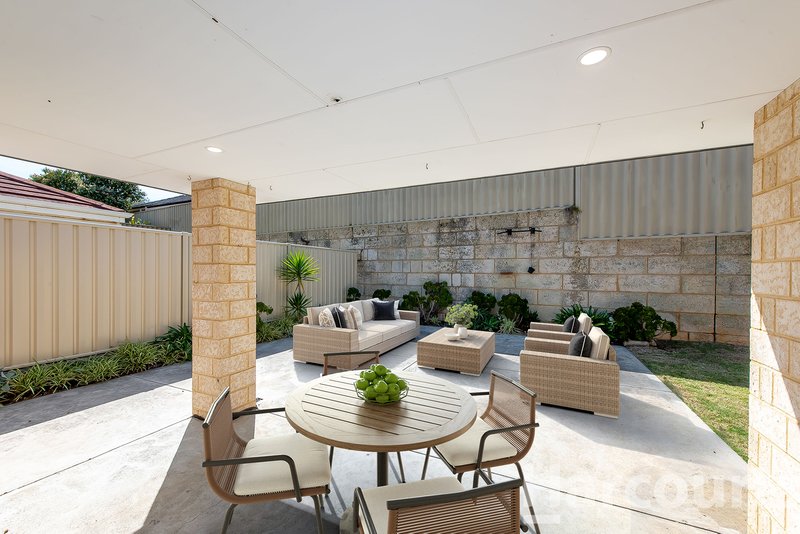 Photo - 23 Feakle Bend, Ridgewood WA 6030 - Image 6