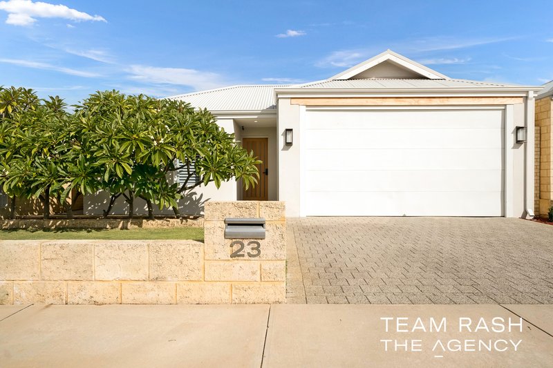 Photo - 23 Featherleaf Elbow , Banksia Grove WA 6031 - Image 1