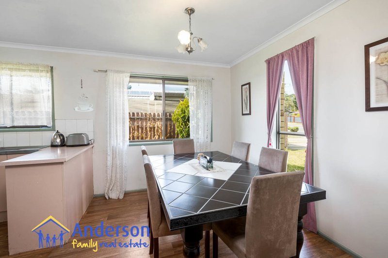 Photo - 23 Federation Drive, Bethania QLD 4205 - Image 7