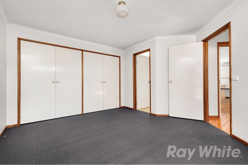 Photo - 2/3 Fernhill Street, Glen Waverley VIC 3150 - Image 5