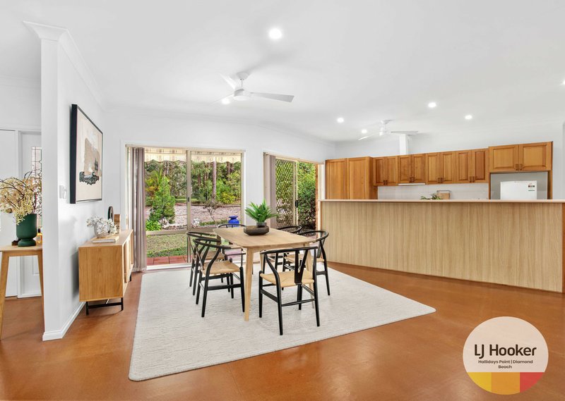 Photo - 23 Figtree Drive, Diamond Beach NSW 2430 - Image 8