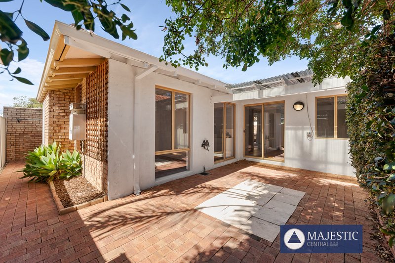 Photo - 2/3 First Avenue, Applecross WA 6153 - Image 14