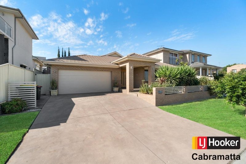 Photo - 23 Flame Tree Street, Casula NSW 2170 - Image 3