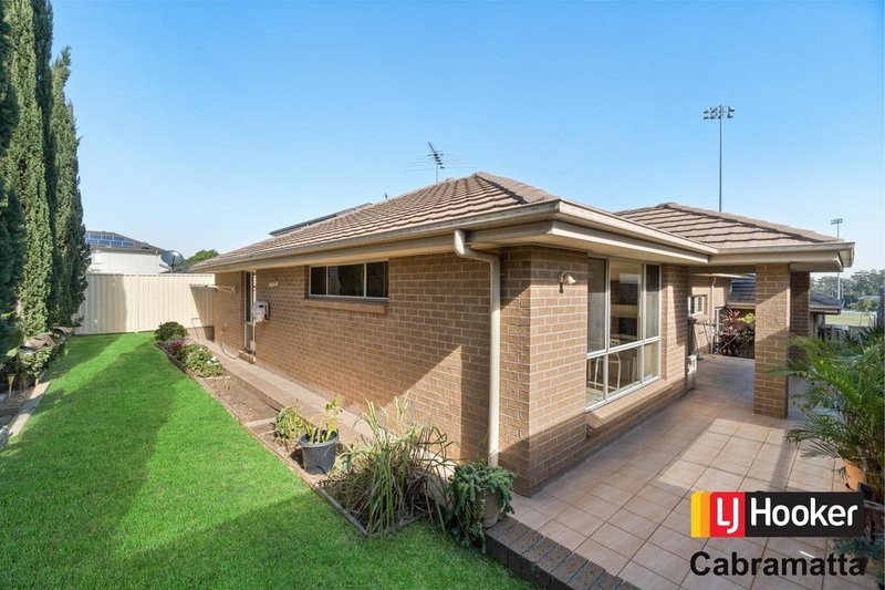 Photo - 23 Flame Tree Street, Casula NSW 2170 - Image 6