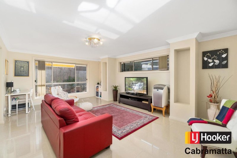 Photo - 23 Flame Tree Street, Casula NSW 2170 - Image 8