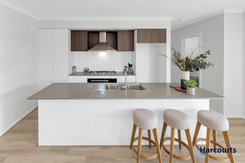 Photo - 23 Flanker Way, Clyde VIC 3978 - Image 5