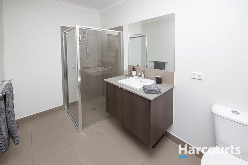 Photo - 23 Flanker Way, Clyde VIC 3978 - Image 12