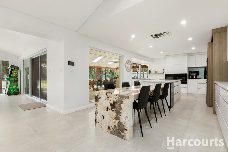 Photo - 23 Flinders Close, Barragup WA 6209 - Image 7