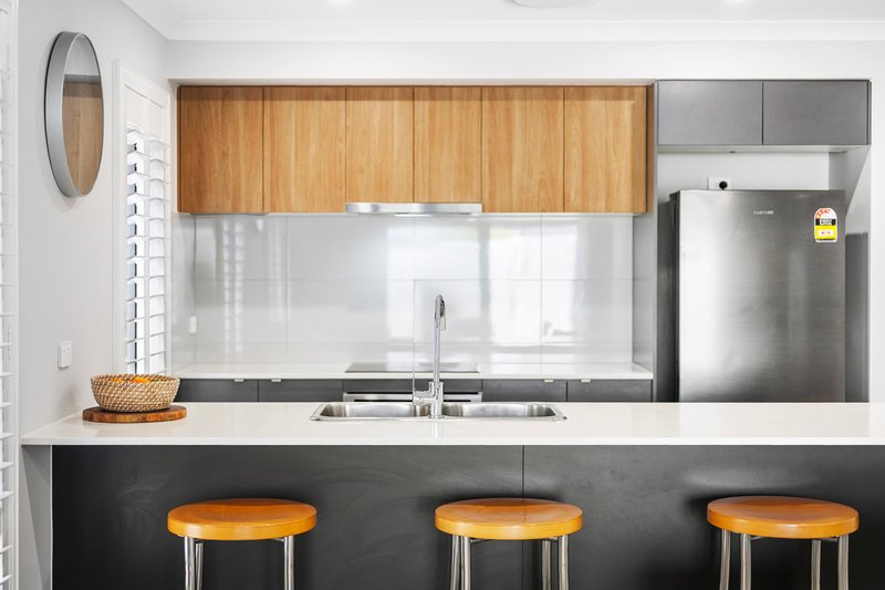 Photo - 23 Flint Street, Bray Park QLD 4500 - Image 8