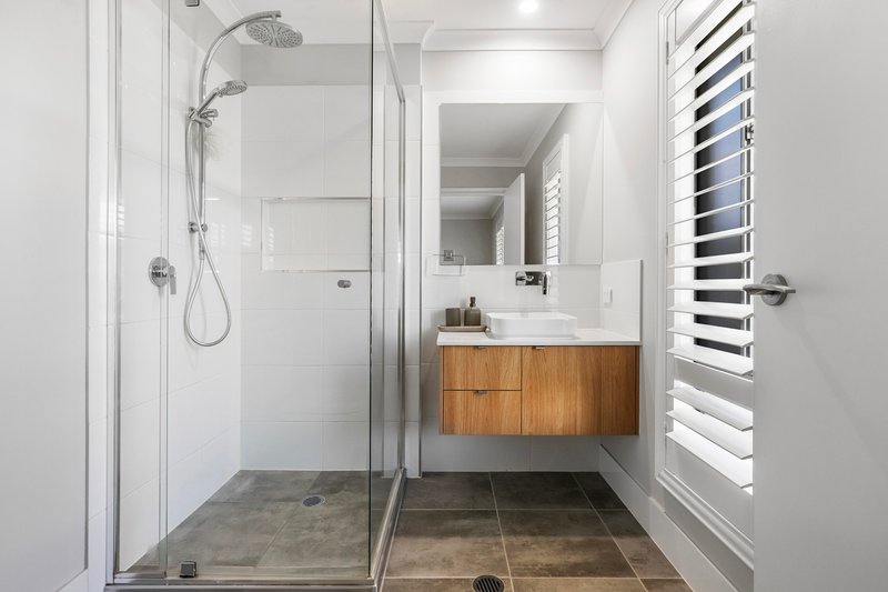 Photo - 23 Flint Street, Bray Park QLD 4500 - Image 15