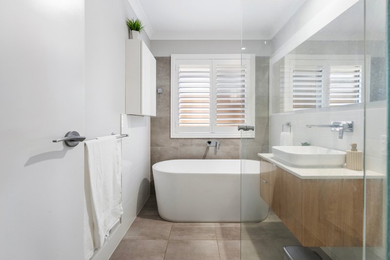 Photo - 23 Flint Street, Bray Park QLD 4500 - Image 18