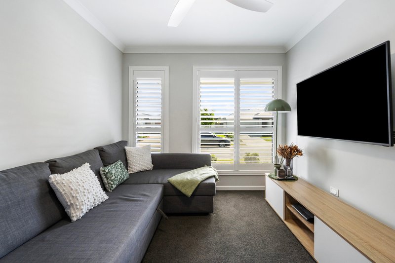 Photo - 23 Flint Street, Bray Park QLD 4500 - Image 21
