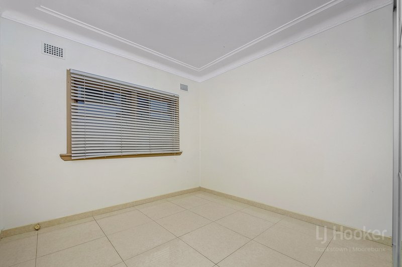 Photo - 23 Flowerdale Road, Liverpool NSW 2170 - Image 5