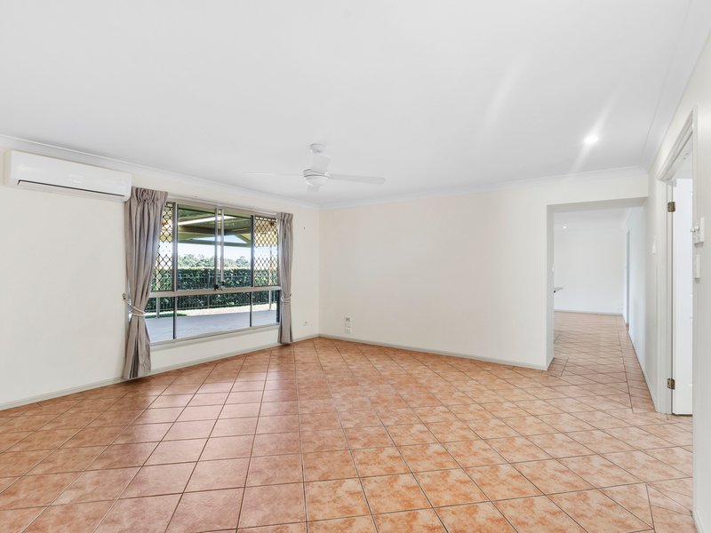 Photo - 23 Forest Drive, Elanora QLD 4221 - Image 8