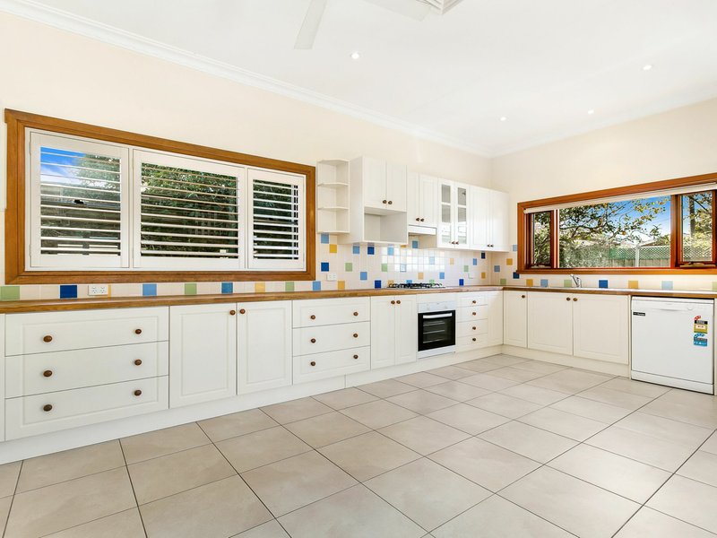 Photo - 23 Francis Avenue, Brighton-Le-Sands NSW 2216 - Image 2