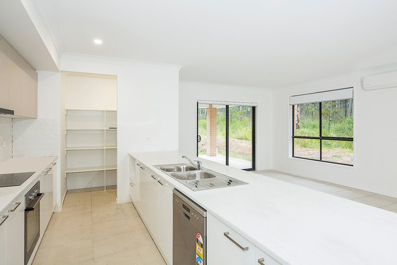 Photo - 23 Fred Avery Drive, Buttaba NSW 2283 - Image 3