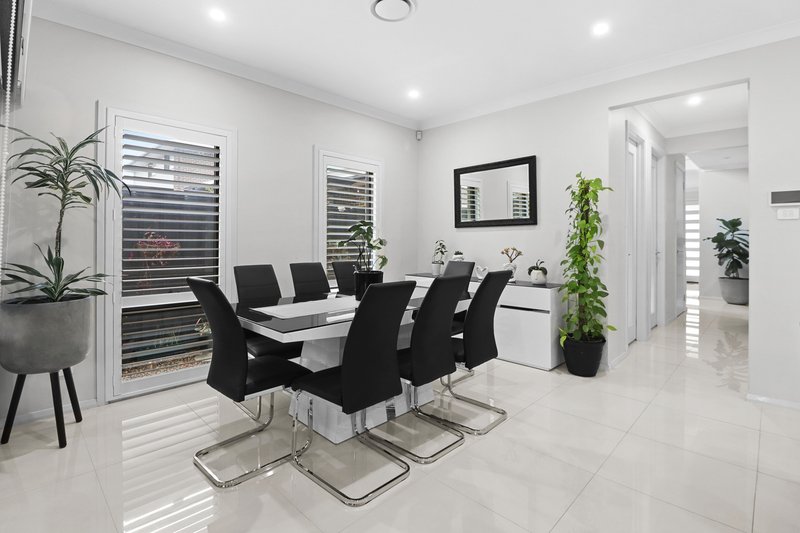 Photo - 23 Freesia Street, Marsden Park NSW 2765 - Image 5