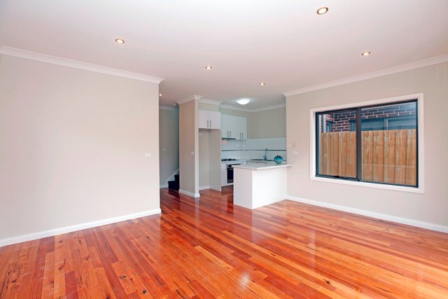 Photo - 23 Fyfe Street, Reservoir VIC 3073 - Image 2