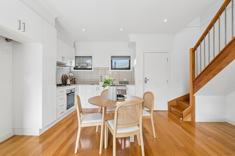 Photo - 2/3 Fyfe Street, Reservoir VIC 3073 - Image 5