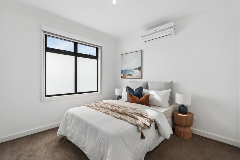 Photo - 2/3 Fyfe Street, Reservoir VIC 3073 - Image 7