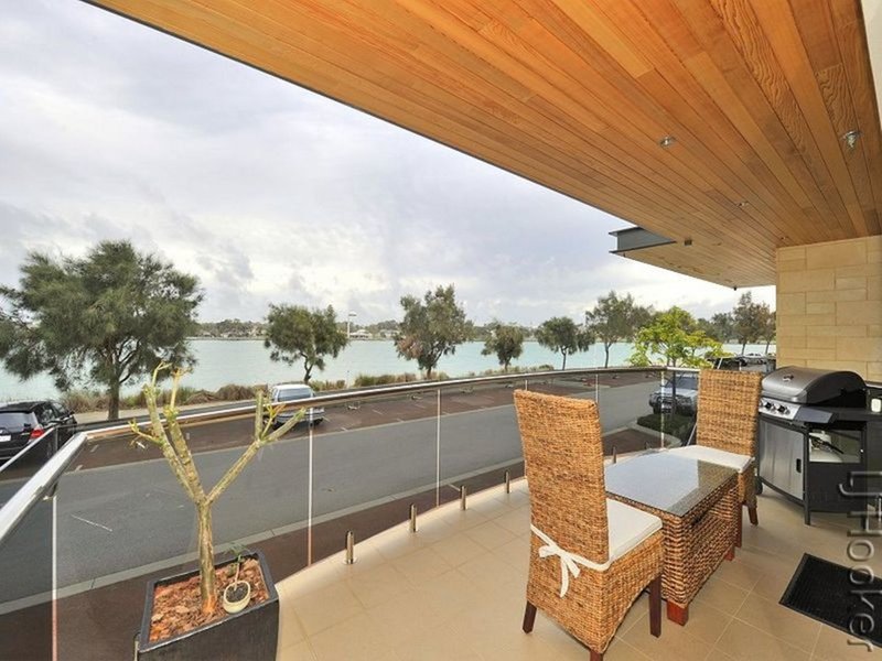 2/3 Galileo Loop, Mandurah WA 6210