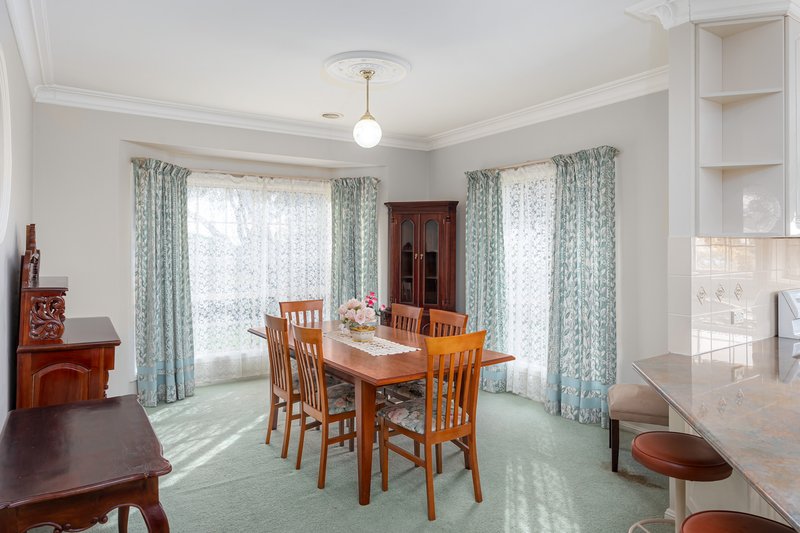 Photo - 23 Gallipoli Street, Temora NSW 2666 - Image 6