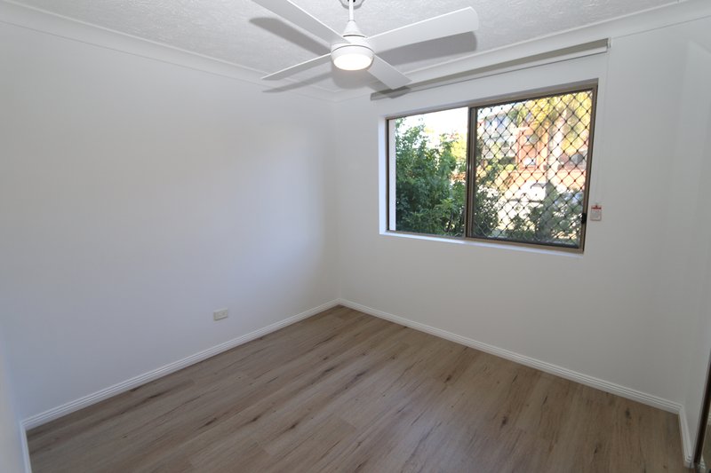 Photo - 2/3 Garden Street, Southport QLD 4215 - Image 12