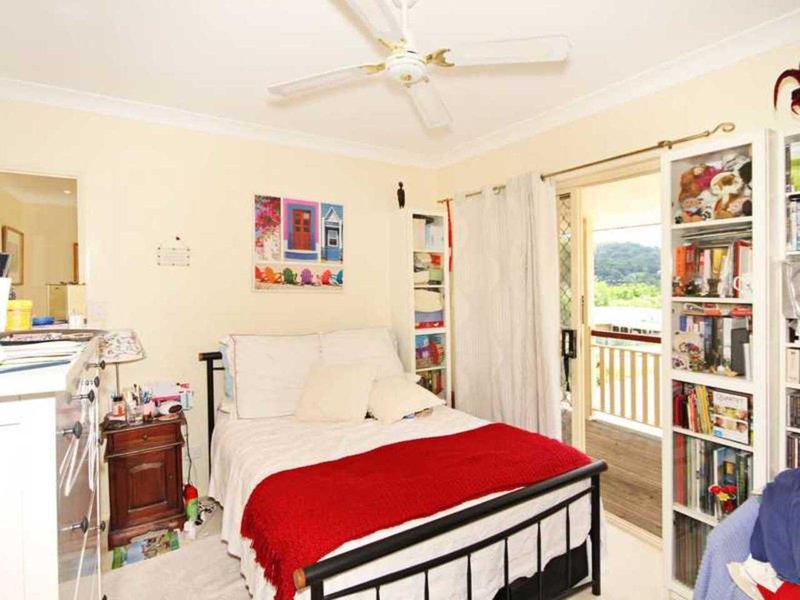 Photo - 23 Gardenia Drive, Bonogin QLD 4213 - Image 19