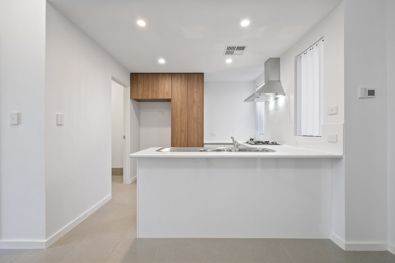 Photo - 2/3 Garston Way, North Coogee WA 6163 - Image 6