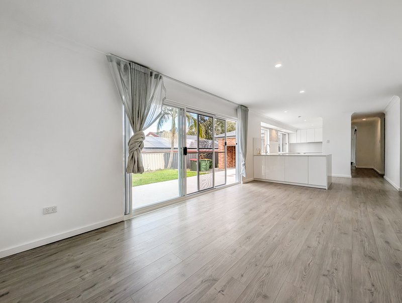 Photo - 23 Gavin Way, Lake Haven NSW 2263 - Image 6