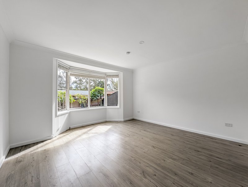 Photo - 23 Gavin Way, Lake Haven NSW 2263 - Image 10