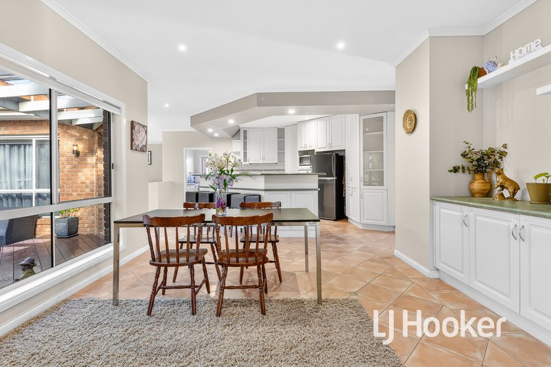 Photo - 23 Geoffrey Court, Narre Warren VIC 3805 - Image 5