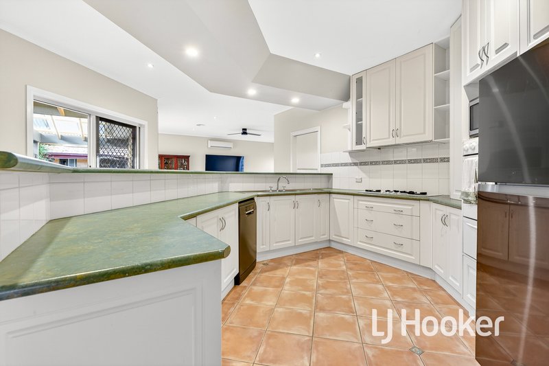 Photo - 23 Geoffrey Court, Narre Warren VIC 3805 - Image 6