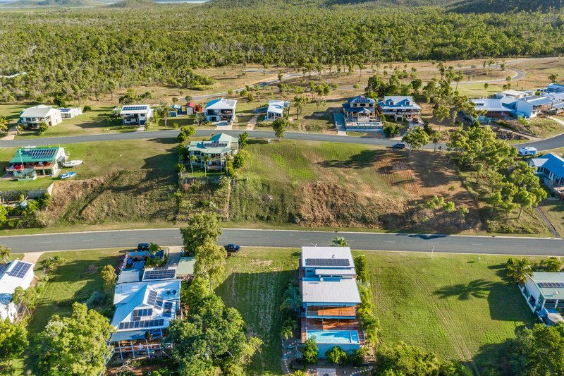 Photo - 23 Gloucester Avenue, Hideaway Bay QLD 4800 - Image 9