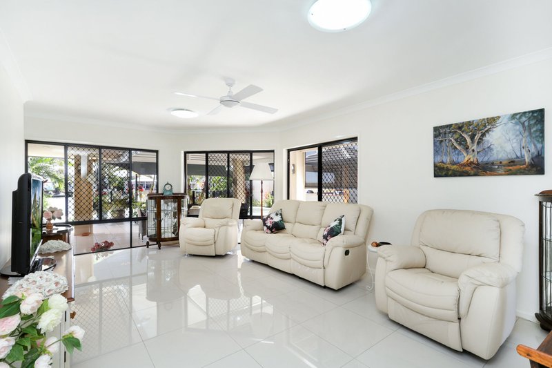 Photo - 23 Godwin Place, Pelican Waters QLD 4551 - Image 9