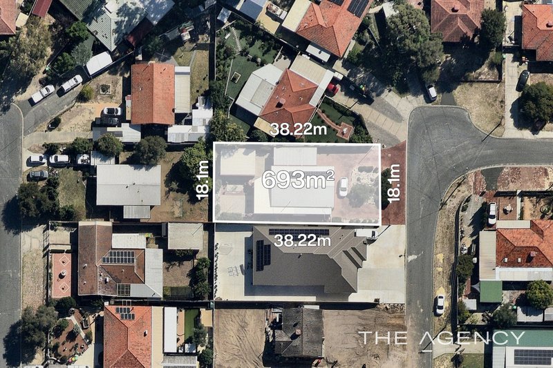 Photo - 23 Golders Way, Girrawheen WA 6064 - Image 2