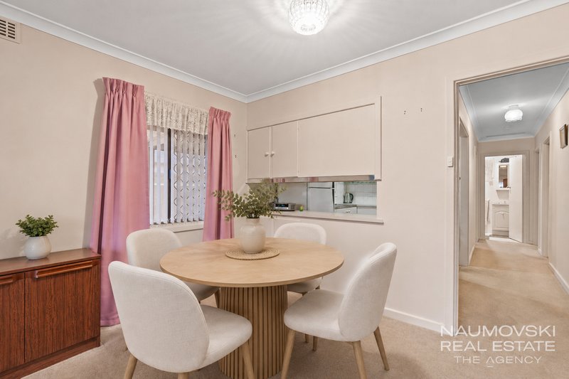 Photo - 23 Golders Way, Girrawheen WA 6064 - Image 4