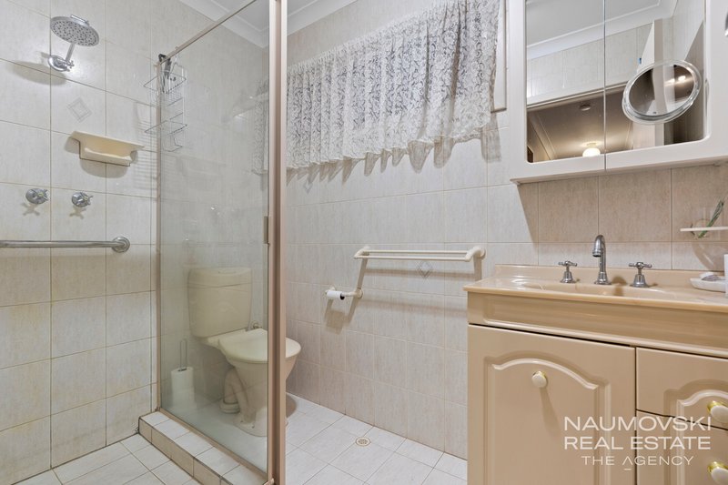 Photo - 23 Golders Way, Girrawheen WA 6064 - Image 9
